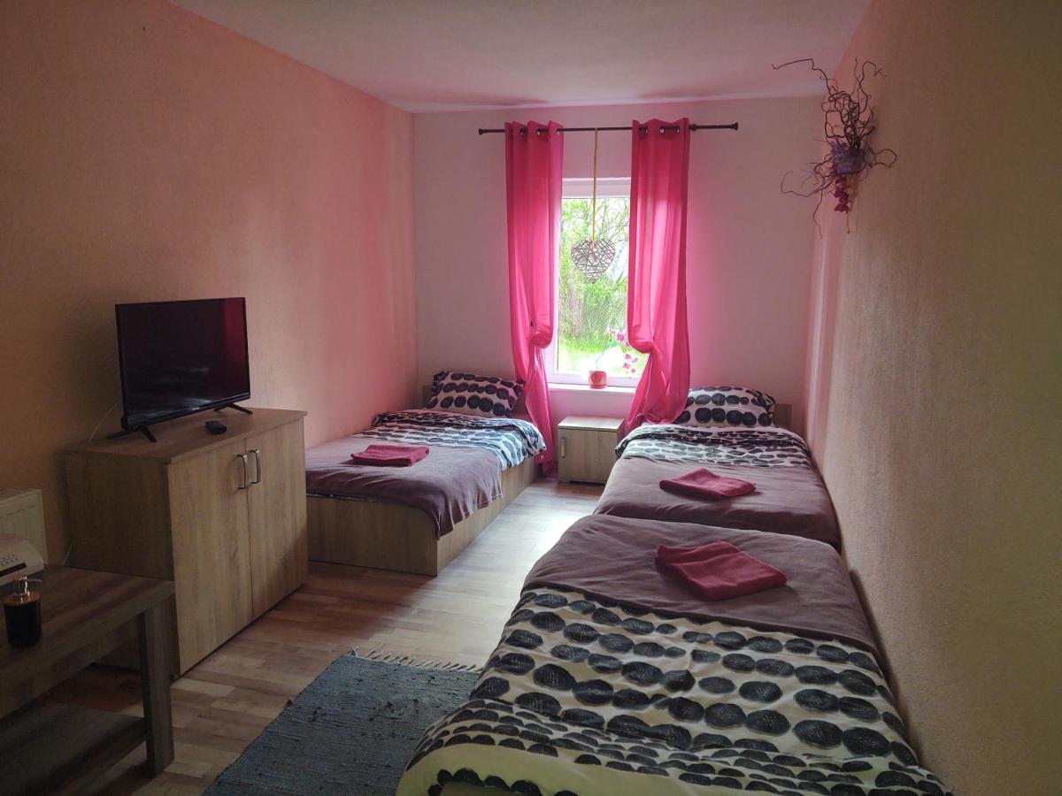 Gosciniec Mariola Villa Czluchow Ngoại thất bức ảnh